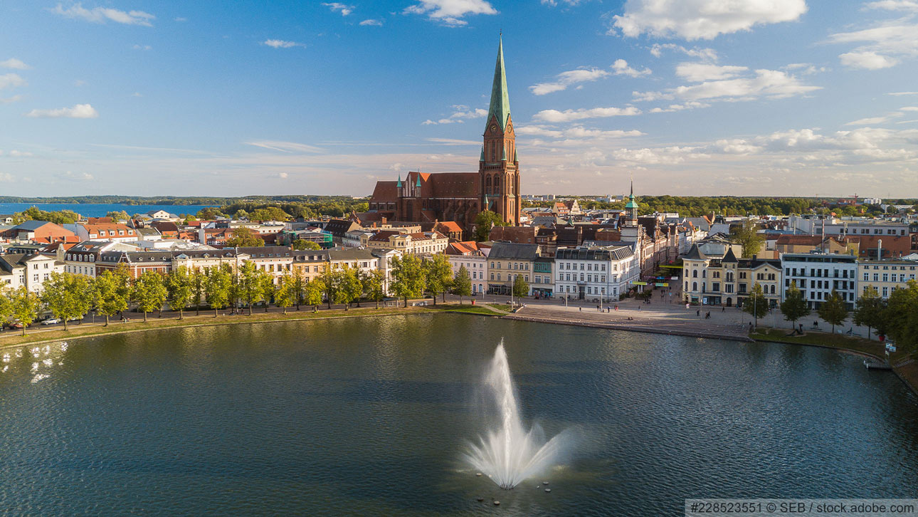 LA-MA moderne Bauelemente GmbH aus Parchim: Treppenlifte für Schwerin